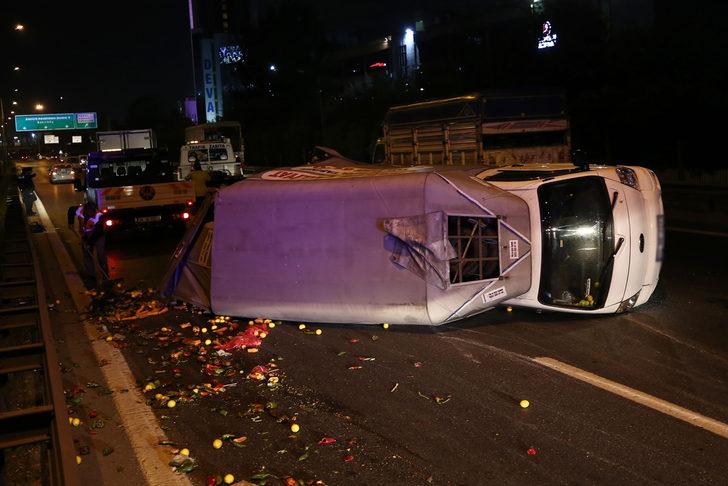 İstanbul Basın Ekspres Yolu nda feci kaza Çok sayıda ekip bölgeye sevk