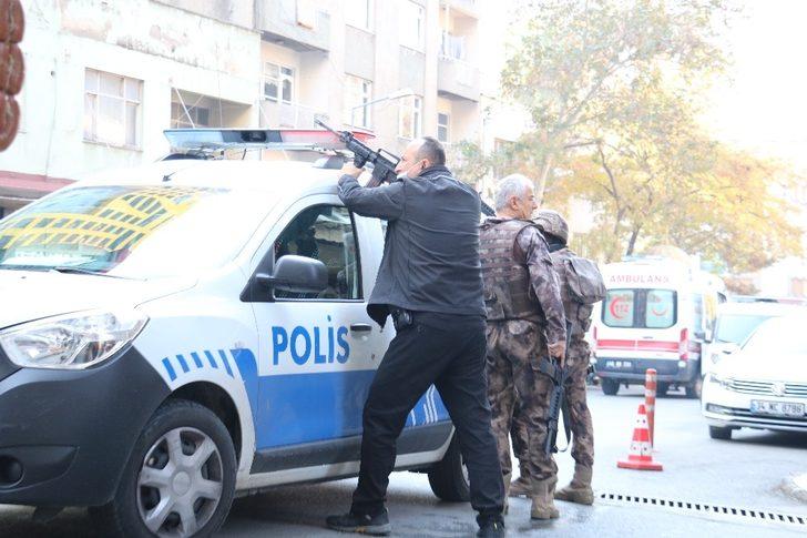 Polisi şehit eden saldırgan Antalyadaki tüyler ürperten cinayetin