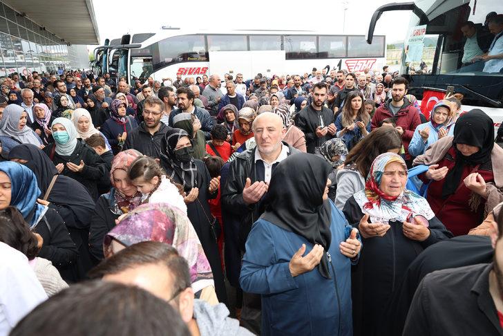 Sivas ta ilk hac kafilesi kutsal topraklara uğurlandı Sivas Haberleri