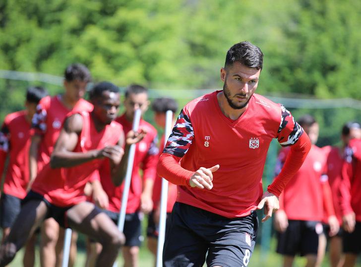 Sivasspor da yeni sezon hazırlıkları devam ediyor Sivas Haberleri