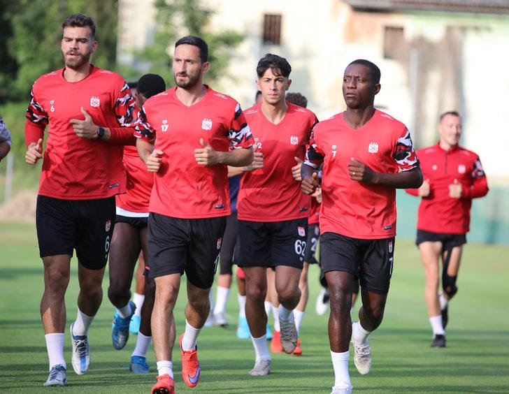 Sivasspor ikinci etap kamp çalışmalarına Avusturya da başladı Sivas