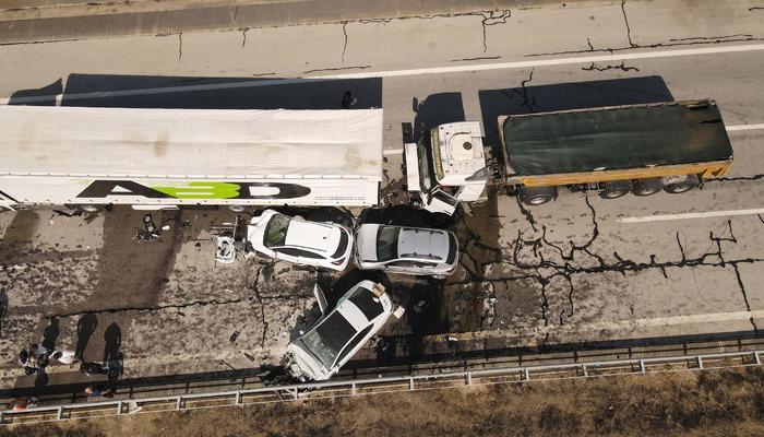 Son Dak Ka Edirne De Zincirleme Trafik Kazas L Yaral