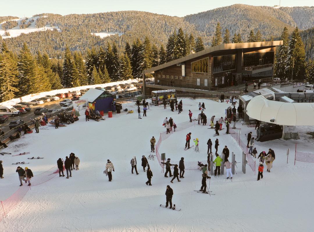 Ilgaz Da Nda Yeni Y L Yo Unlu U Ara Trafi I Durma Noktas Na Geldi