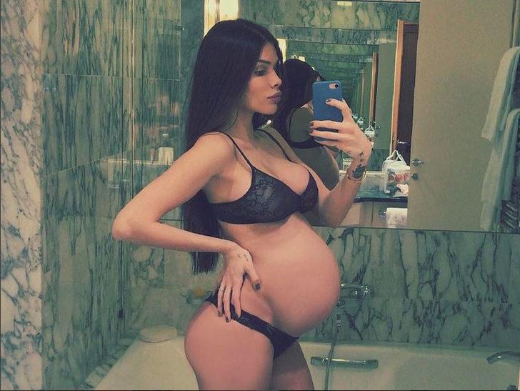 Pregnant brunette lingerie gets anally pounded fan pictures