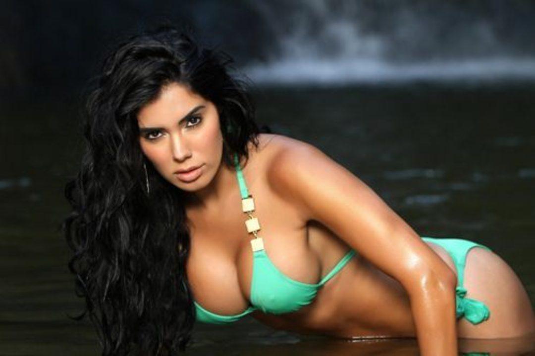 Sexy latina amazing