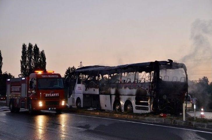 Tosyada Seyir Halindeki Yolcu Otob S Yand