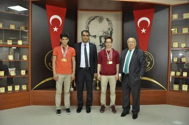 Gaziantep Kolej Vakf Na Y Zmede Alt N Madalya Gaziantep Haberleri