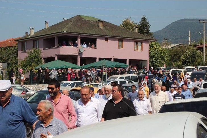 Karn Ndaki Bebe I Le Kazada Len Kad N Son Yolculu Una U Urland