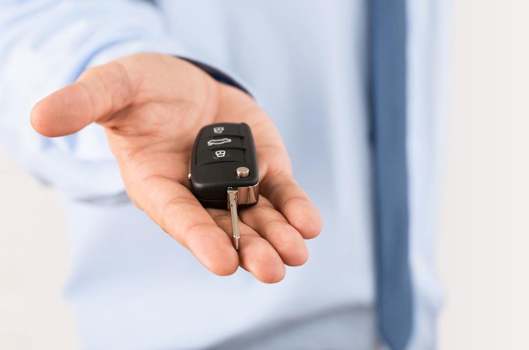 Vatandaş akın etti! İki g&uuml;nde 1 aylık otomobil satıldı