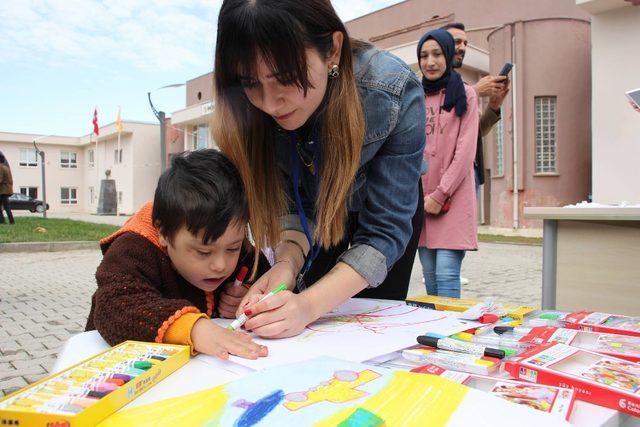 İnönü Üniversitesi’nde özel çocuklarla özel bir gün