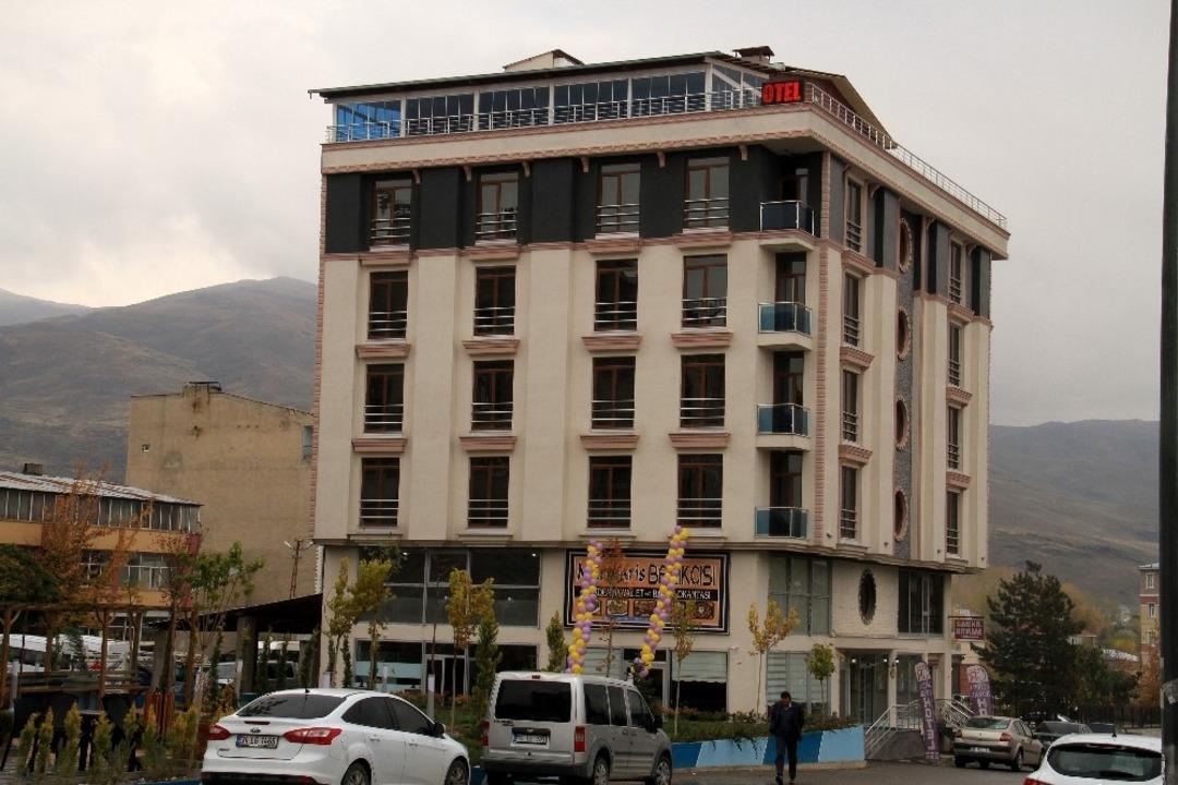 Muradiye il&ccedil;esi ilk oteline kavuştu