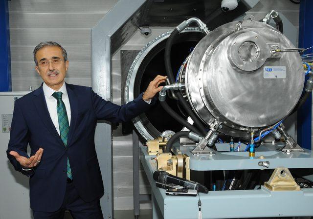 Savunma Sanayi Başkanı Demir, TEI'de turboşaft motorunu test etti