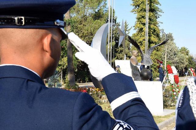 İncirlik'teki 10 Kasım törenine ABD askerleri de katıldı