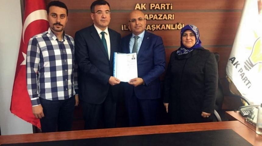 Oktay Yıldırım, Adapazarı Belediye Başkanı aday adayı oldu