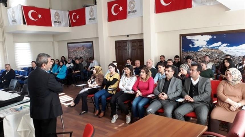 Belediye personellerine bağımlılık ile m&uuml;cadele eğitimi