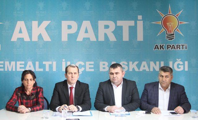 Antalya Büyükşehir Belediyesi Muhtarlık İşleri Daire Başkanı Mustafa Emekli, AK Parti’den Döşemealtı aday adayı
