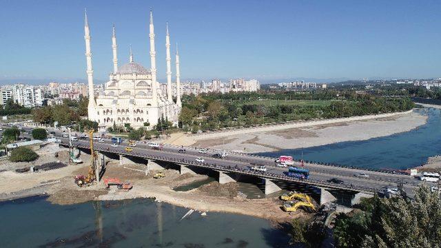 Girne Köprüsü’nün genişliği iki katına çıkıyor