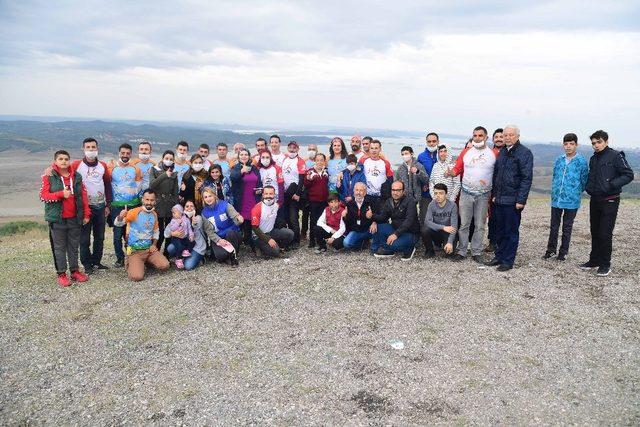 Lösemiyi yenen çocuklar yamaç paraşütüyle moral depoladı