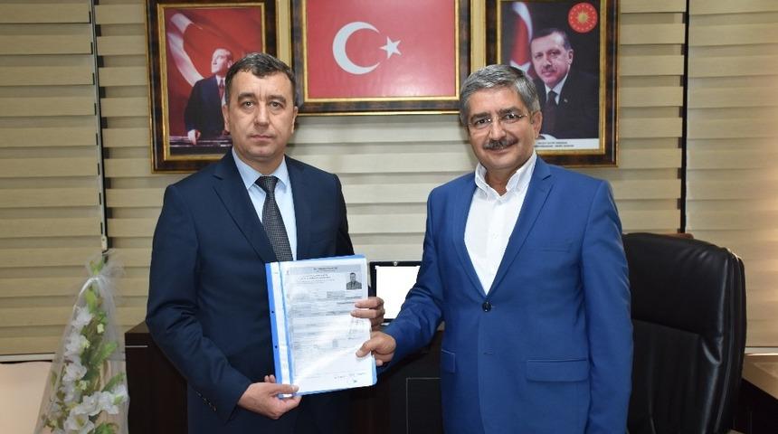 Kumluca Halk Eğitimi Merkezi M&uuml;d&uuml;r&uuml; Yusuf Tekdemir aday adayı oldu