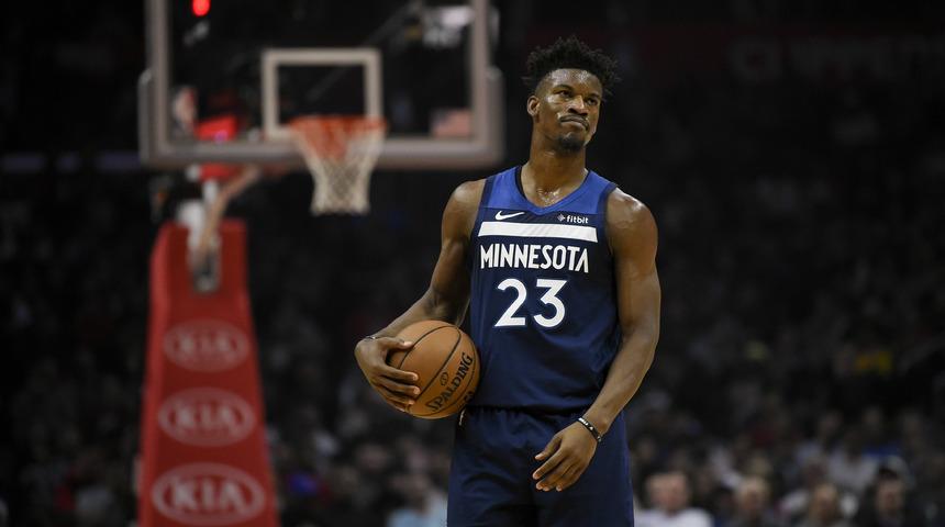 Jimmy Butler Philadelphia 76ers'a takaslandı