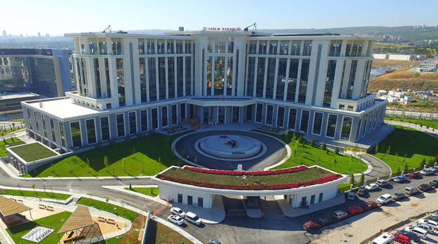 Sağlık Bakanı Fahrettin Koca müjdeyi verdi!