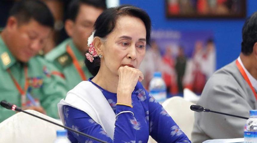 Myanmar lideri Suu &Ccedil;ii'ye verilen &ouml;d&uuml;l geri alındı