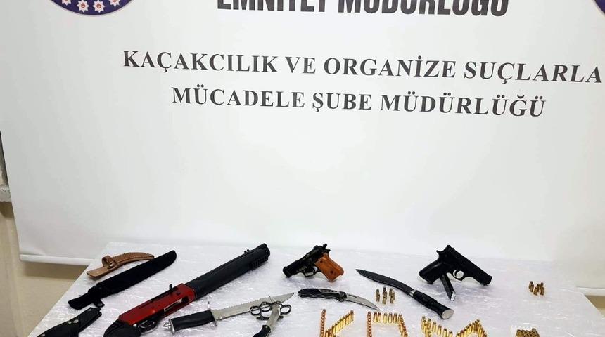 Sosyal medya &uuml;zerinden silah ticareti yapan şahıs yakalandı