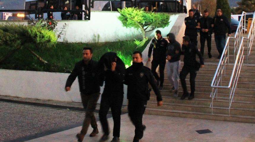 Yasadışı bahis ş&uuml;phelileri adliyeye sevk edildi