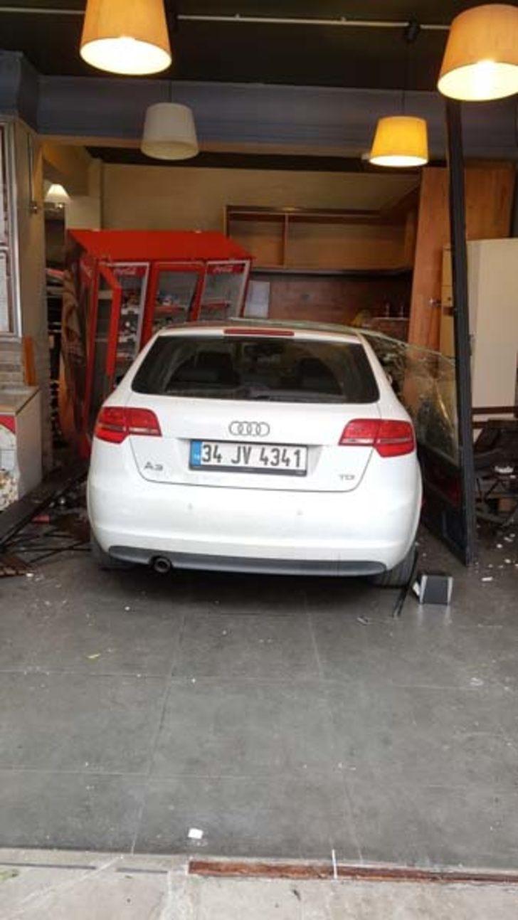 Fren yerine gaza basınca... İstanbul'da feci olay G3