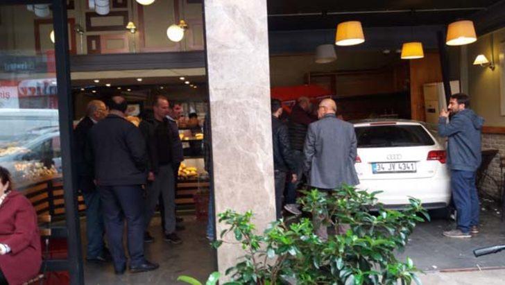 Fren yerine gaza basınca... İstanbul'da feci olay G4