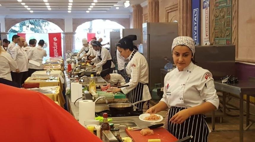 Yalova Meslek Y&uuml;ksekokulu &ouml;ğrencilerinden b&uuml;y&uuml;k başarısı