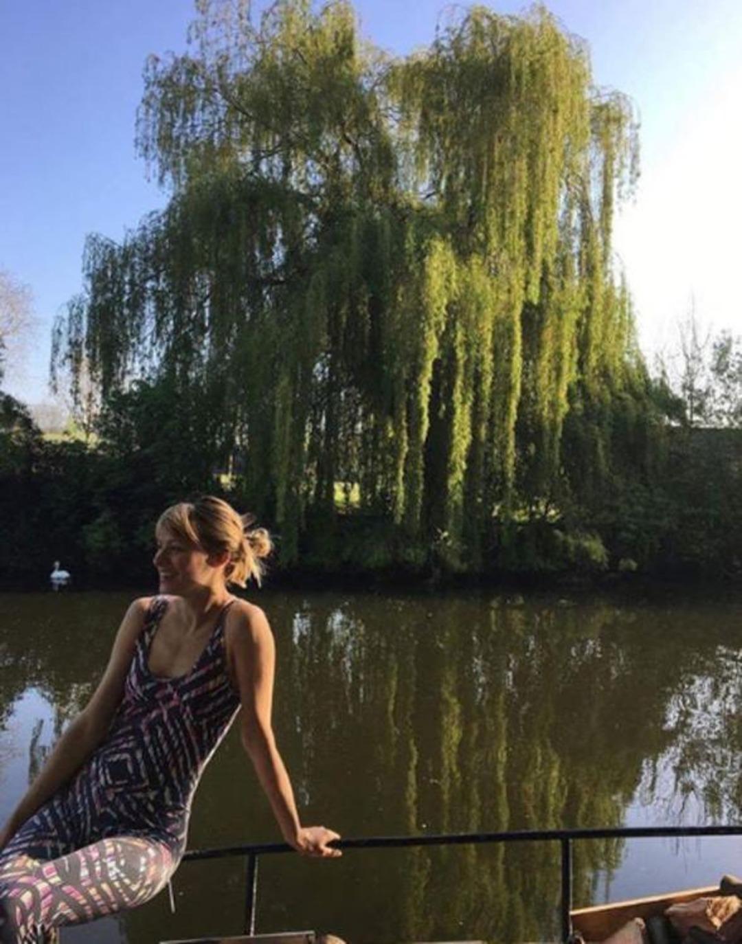 Kira &ouml;demekten bıktı artık teknede yaşıyor 