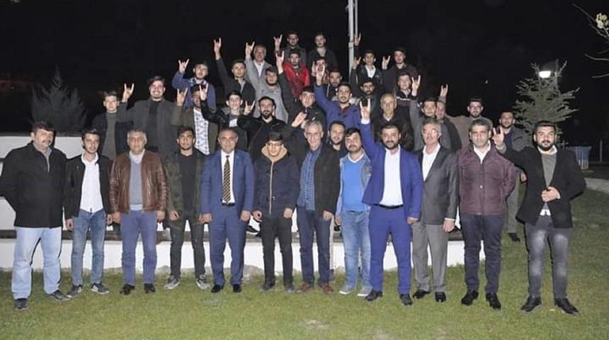 Başkan &Ccedil;ift&ccedil;i, &ouml;ğrencilerle yemekte buluştu