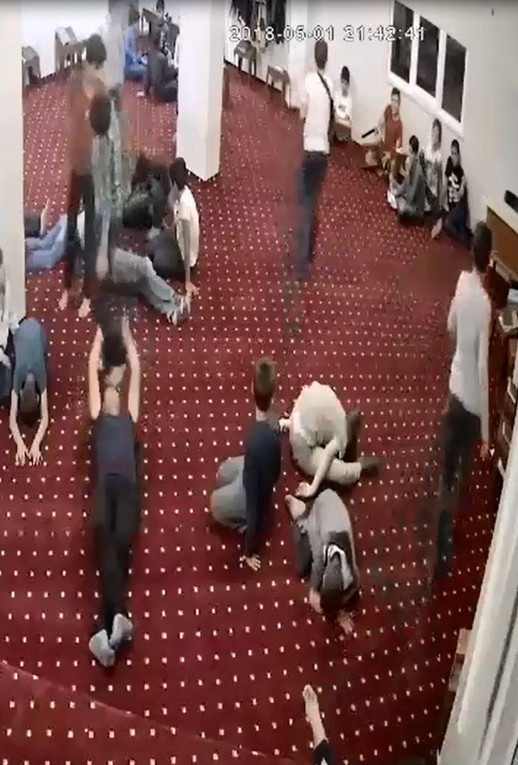 Arkadaşıyla şakalaşırken kalbi durdu!  G4