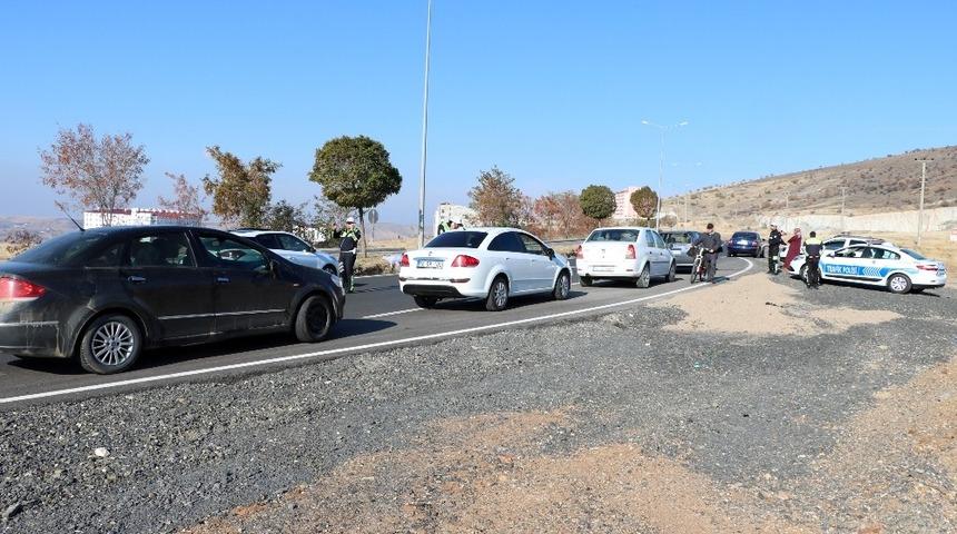 Yozgat’ta trafik ihlali yapan sürücülere ceza yağdı