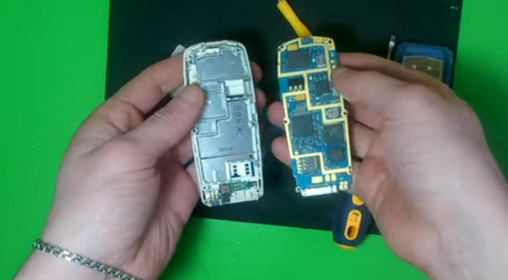 Rus mühendis Nokia telefonunu öyle bir şeye dönüştürdü ki...  G5