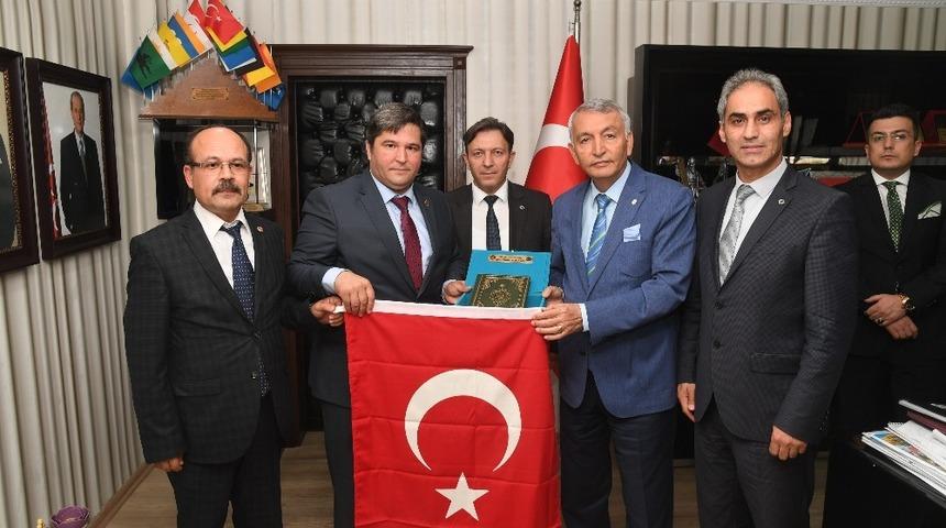 Başkan G&uuml;naydın sendikacıları konuk etti, M&uuml;ft&uuml; Şahin&rsquo;e konuk oldu