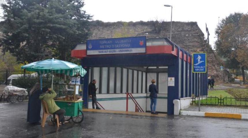 İstanbul'da metro arızası! Seferler yapılamıyor