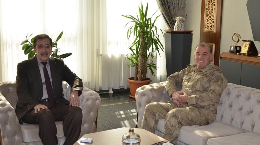 T&uuml;mgeneral Hacıoğlu, Başkan Bulutlar&rsquo;ı ziyaret etti