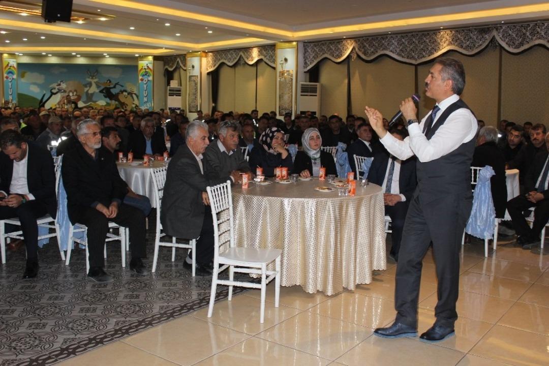 Turhal Belediye Başkanı Yılmaz Bekler aday adaylığını a&ccedil;ıkladı