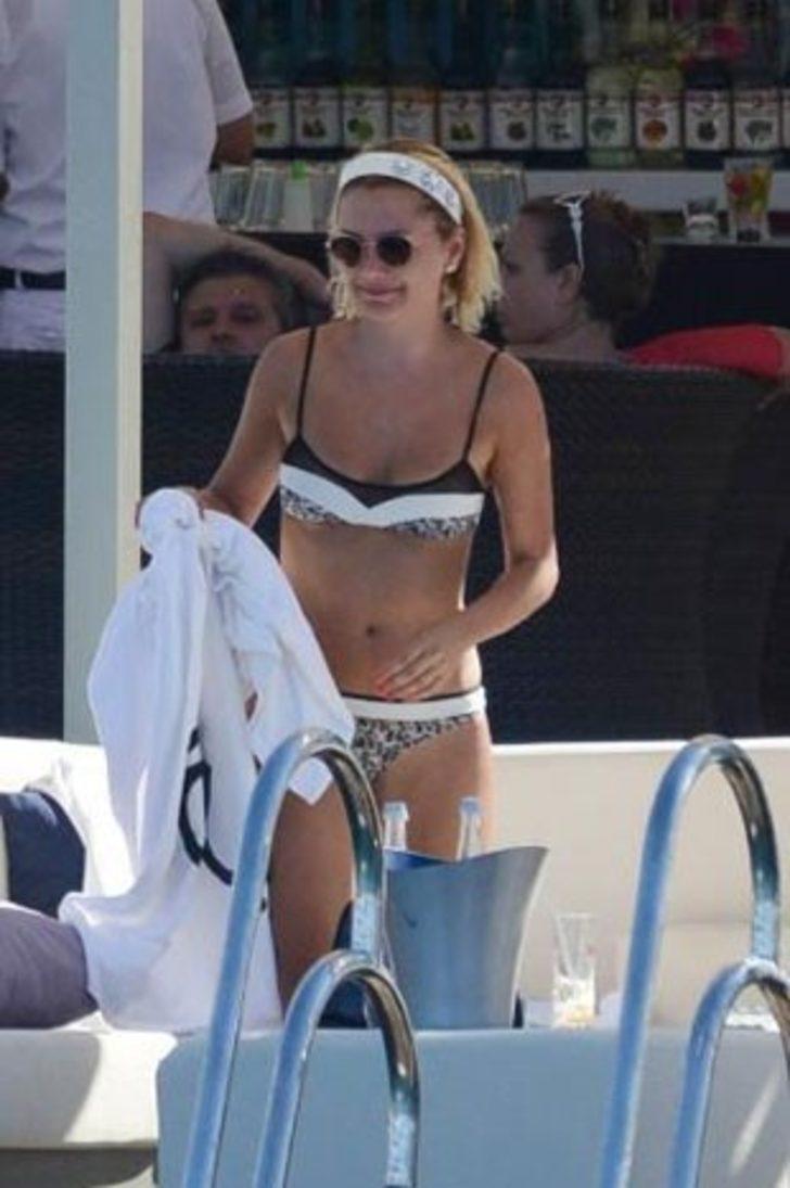 Ece ile Sergen'in havuz partisi G5