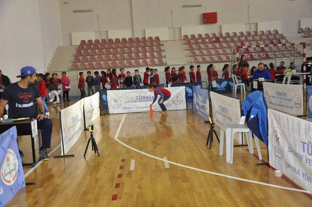 Sportif Yetenek Taraması ve Spora Yönlendirme Projesi Kayseri’de sürüyor