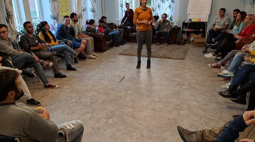 Gen&ccedil;lik ve Değişim Derneği 5 kişiyi Letonya&rsquo;ya g&ouml;nderdi