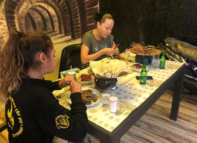 Rusya'dan gelip, 415 şiş yiyerek rekor kırdı