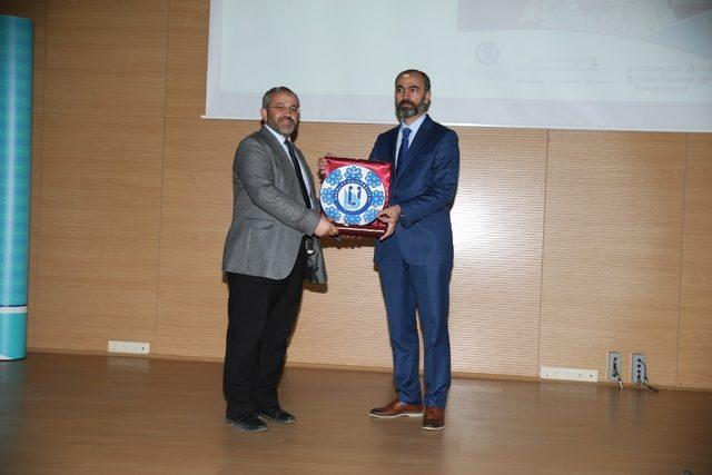 TBBDF Başkanı Türkmen, Bayburt Üniversitesi öğrencilerine Bocce sporunu anlattı