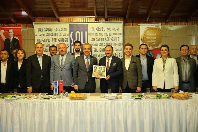 Sarıoğlu: “Finike’de butik turizmini geliştirmek istiyoruz