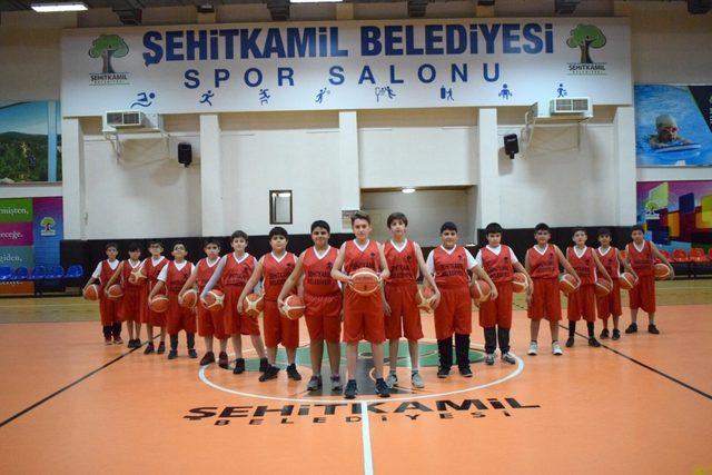 Geleceğin basketbol yıldızları bu okulda yetişiyor