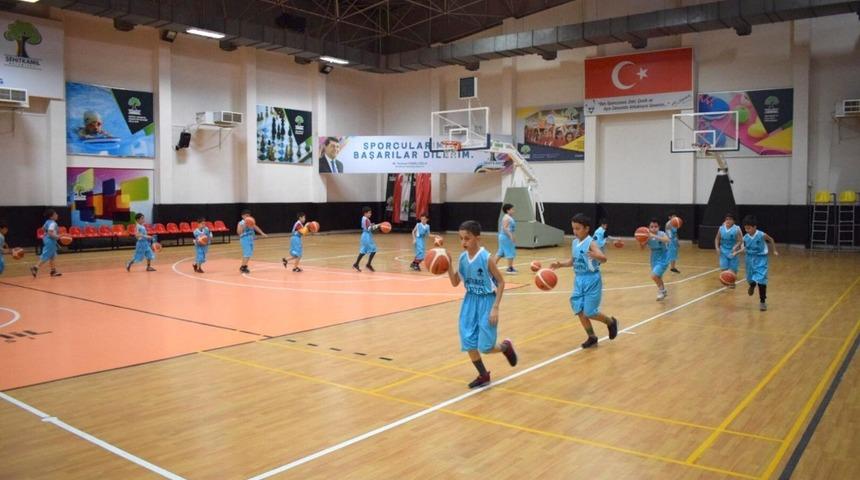 Geleceğin basketbol yıldızları bu okulda yetişiyor