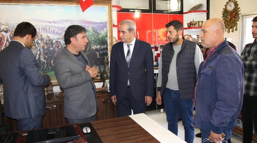 Demirkol, taksici esnafıyla bir araya geldi