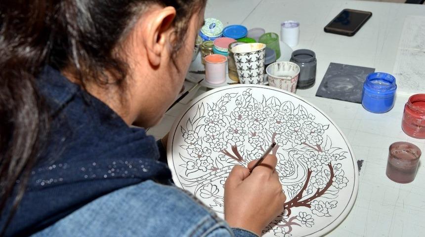 DİSMEK&rsquo;te eğitimler devam ediyor